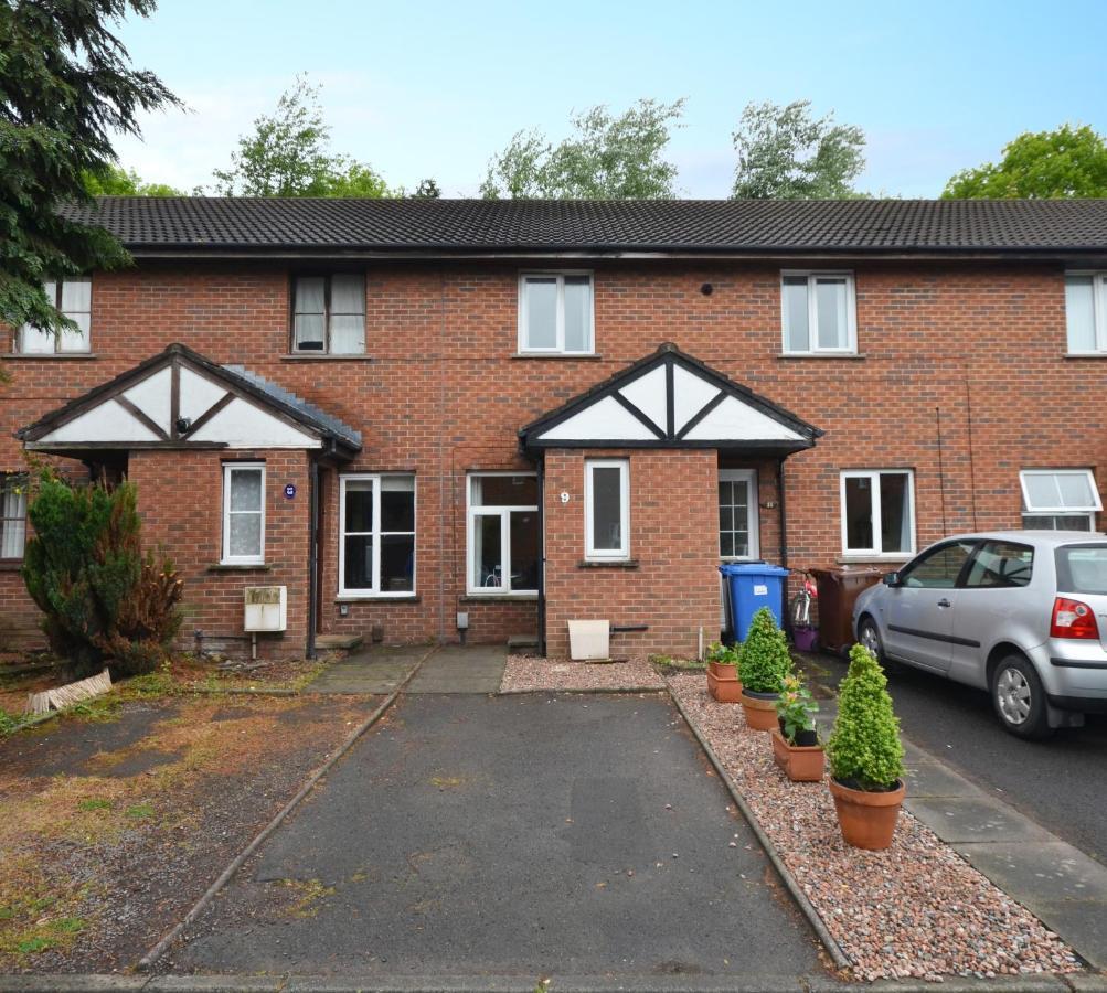 Bright Stylish 2 Bedroom Garden Apartment South Belfast Close To Everything Exterior photo
